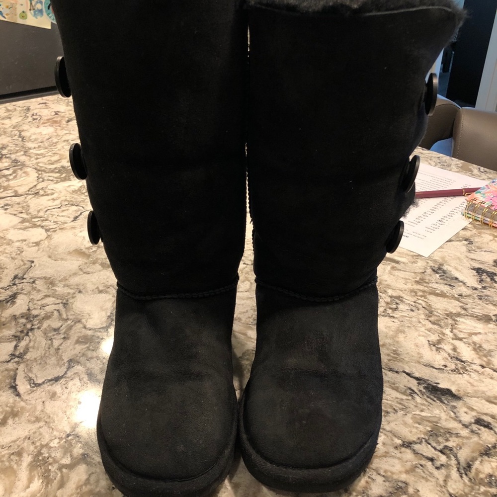 Ugg Bailey Button Triplet Boot - Gently Used! - image 3